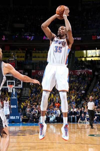 科贝记者：巴萨在帮受焦虑症困扰的阿劳霍，不知道他何时回归（科贝记者：巴萨正协助受焦虑症困扰的阿劳霍，回归时间暂不确定）