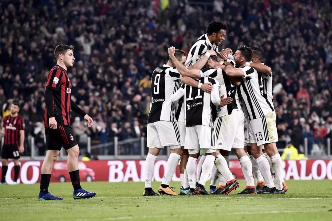 队报乌帕梅卡诺长专访：我永远不会拒绝身体对抗（《队报》深度专访乌帕梅卡诺：从不回避身体对抗）