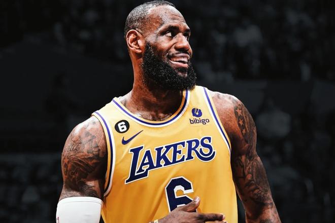 前西班牙主帅：皇萨永远是西甲热门；年轻球员首秀需谨慎谨慎（前西班牙队主帅：皇马与巴萨始终是西甲争冠热门，年轻球员首秀须谨慎）