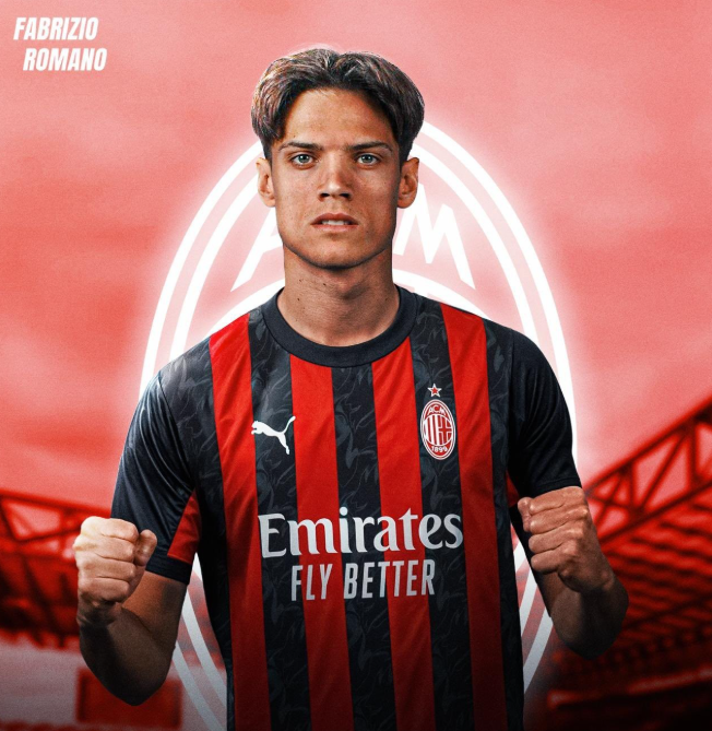 斯蒂尔：俱乐部将在周一上午面临一项重大抉择——是否让萨拉赫随队出征意大利（斯蒂尔：周一上午俱乐部将作出关键决定——萨拉赫是否随队赴意）