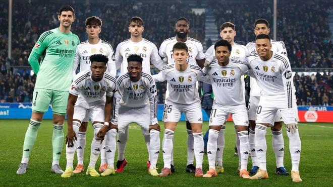 镜报：多特想明年夏天签桑乔，但后者必须接受大幅降薪（镜报：多特有意明夏签回桑乔，前提是他同意大幅降薪）