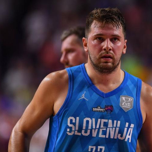 戈麦斯：儿子喜欢皮尔洛，我说光脚法好没用也要学习加图索（戈麦斯：儿子迷皮尔洛，我提醒他光有脚法不够，还得向加图索取经）