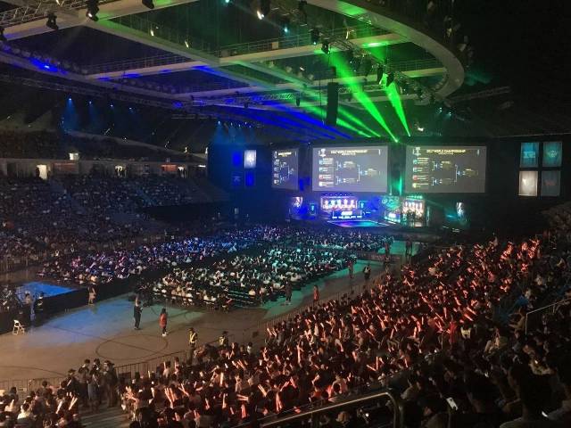 万如何通过 万如何通过